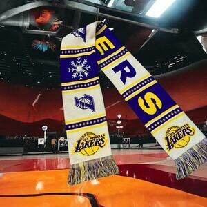 Los Angeles Lakers Scarf Giveaway NBA Basketball Winter Christmas 2023 Purple